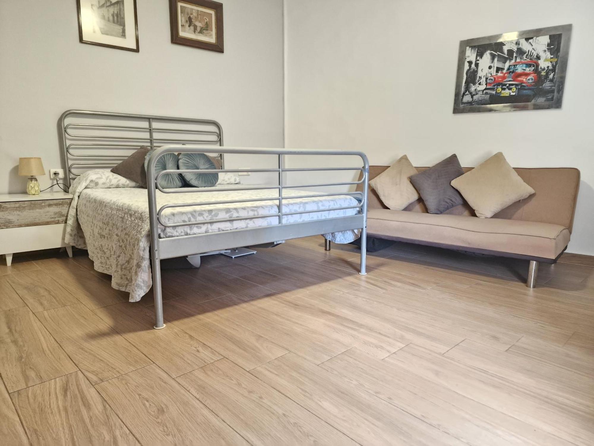 Newly Renovated Large Villa With Garden 卡斯特罗·德波利亚斯 外观 照片